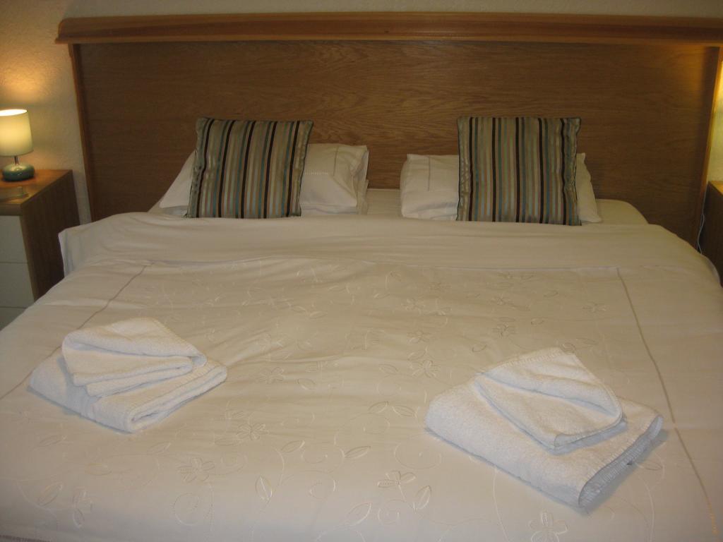 The Ashmount Hotel Rhôs-on-Sea Екстериор снимка