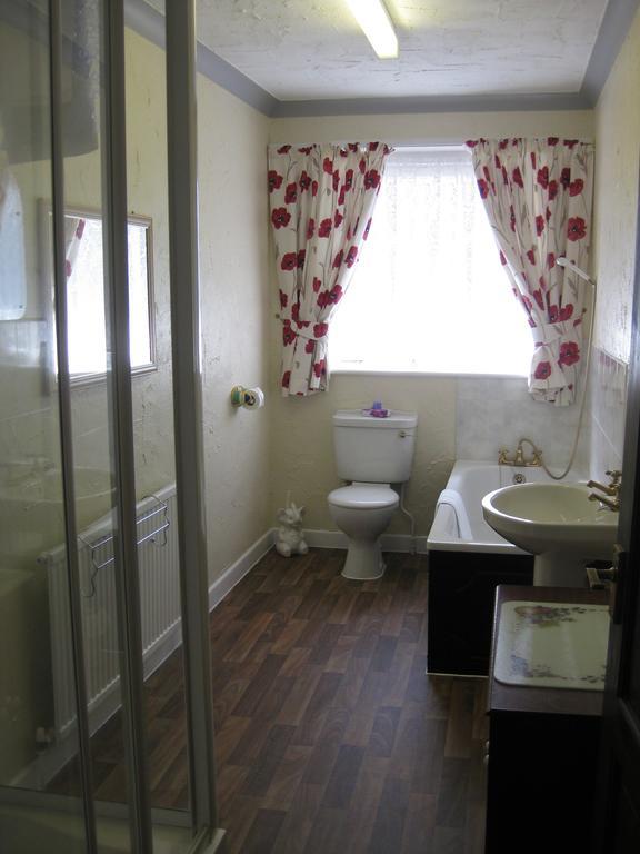 The Ashmount Hotel Rhôs-on-Sea Екстериор снимка